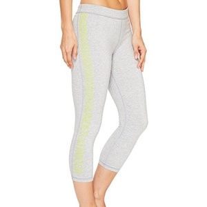 Under Armour Women's Graphic Capris Heather Gray